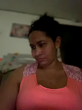 Snapshot of Carola-Ross chatting on 09-18-25, 05:48 Carola-Ross online show from 09-18-25, 05:48