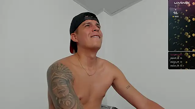 Snapshot of hugosan12 chatting on 03-07-25, 06:46 hugosan12 online show from 03-07-25, 06:46