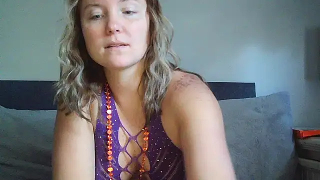 sexiirose22 online show from 10-31-25, 04:19