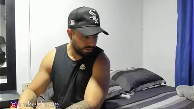 mikeblaree online show from 10-29-25, 03:14