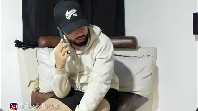 mikeblaree online show from 11-05-25, 03:34