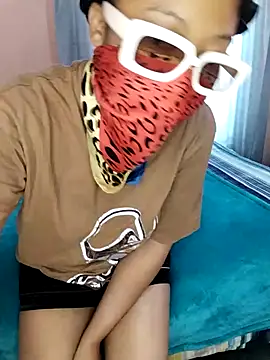 prettiechanti online show from 09-10-25, 06:46