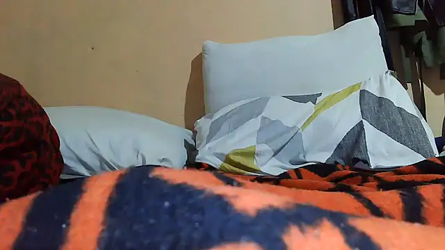 01applebottom online show from 10-22-25, 02:01