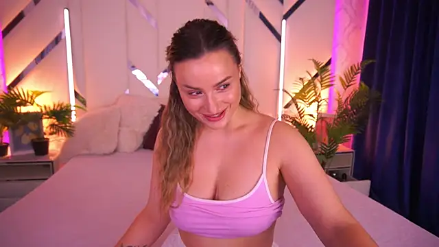 LindsieGreyy online show from 11-26-25, 08:37