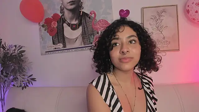 Dhalila  online show from 02-19-25, 04:44