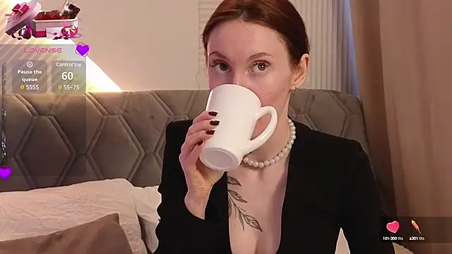 JoYung online show from 02-25-25, 04:24