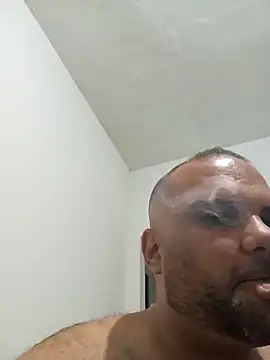 Snapshot of Felipe_OwnZ chatting on 09-26-25, 03:43 Felipe OwnZ online show from 09-26-25, 03:43