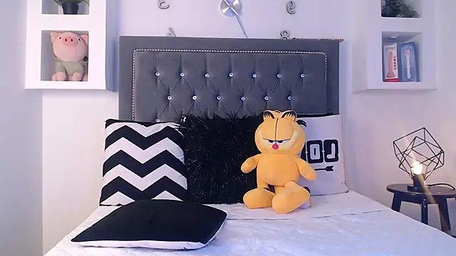 MaikyCooper online show from 03-13-25, 09:43