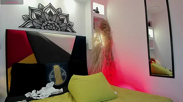 MaikyCooper online show from 10-08-25, 08:39