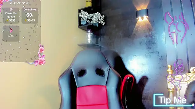 emelly horny  online show from 03-06-25, 05:43