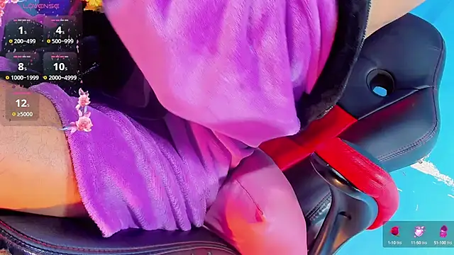 emelly horny  online show from 09-20-25, 11:11