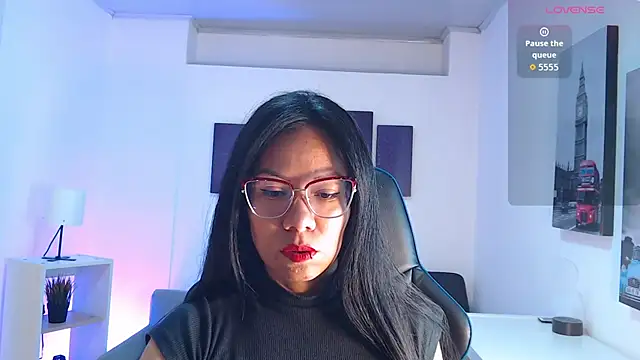 Snapshot of Katelady chatting on 09-19-25, 11:00 Katelady online show from 09-19-25, 11:00