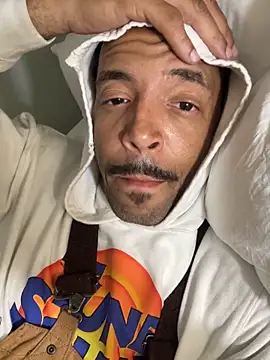 Snapshot of SIXKING7410 chatting on 02-27-26, 08:31 SIXKING7410 online show from 02-27-26, 08:31