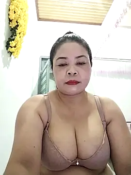 Baby-bigtits2024 online show from 03-11-25, 12:06