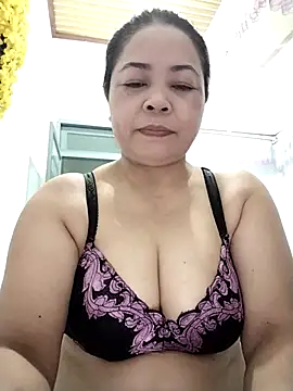 Baby-bigtits2024 online show from 09-08-25, 10:09