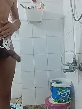 Snapshot of bigsevenkizlar chatting on 03-15-25, 12:02 bigsevenkizlar online show from 03-15-25, 12:02