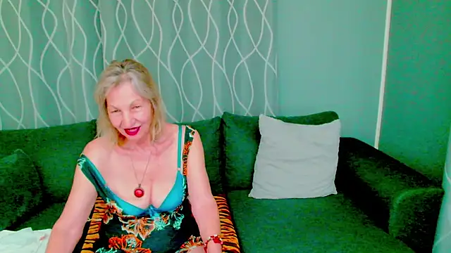 adeleadison online show from 09-12-25, 03:06