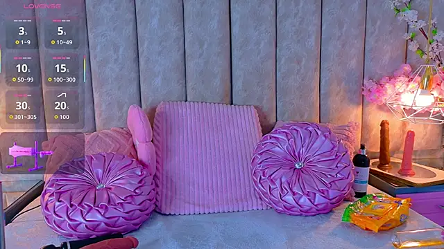 BrithanyParker  online show from 11-26-25, 05:30