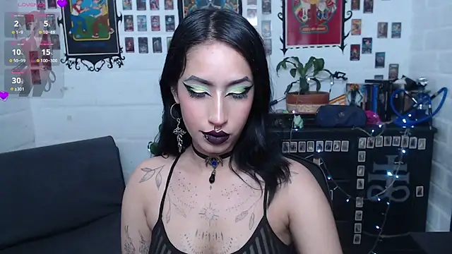 Snapshot of Nyx_Blackmoon chatting on 03-15-25, 02:45 Nyx Blackmoon online show from 03-15-25, 02:45