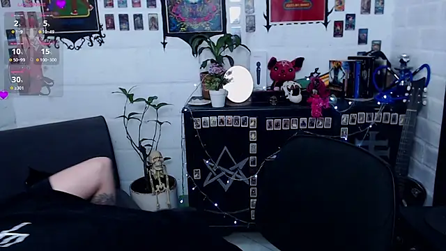 Snapshot of Nyx_Blackmoon chatting on 03-20-25, 01:59 Nyx Blackmoon online show from 03-20-25, 01:59