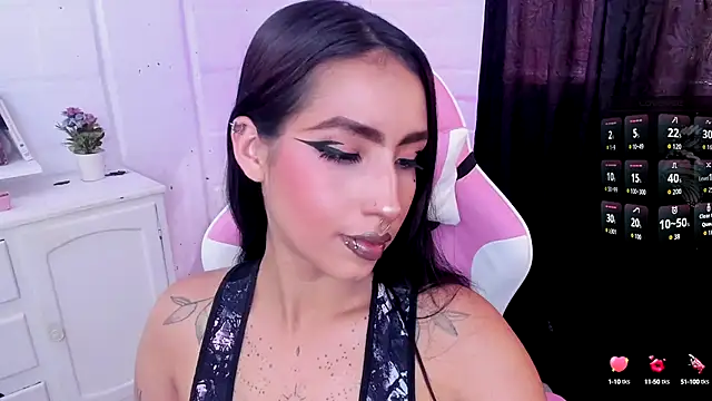Snapshot of Nyx_Blackmoon chatting on 09-14-25, 08:08 Nyx Blackmoon online show from 09-14-25, 08:08