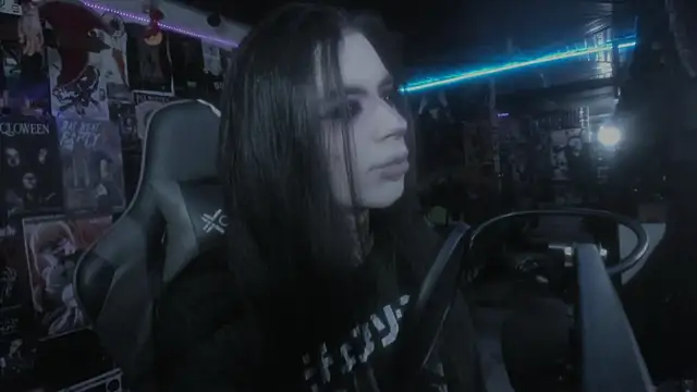 Snapshot of rotten_dreams chatting on 03-10-25, 04:46 rotten dreams online show from 03-10-25, 04:46