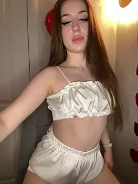 Jackie White  online show from 03-21-25, 04:18