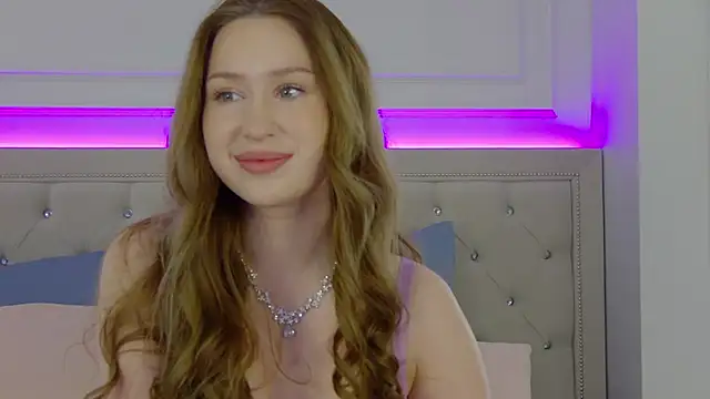 Jackie White  online show from 10-11-25, 02:44