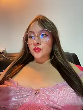 ValentinaOrtiz3 online show from 03-09-25, 03:22