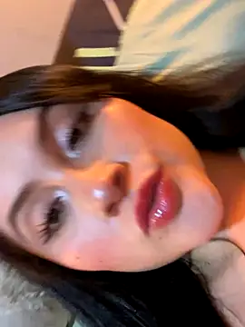 ValentinaOrtiz3 online show from 09-27-25, 02:16