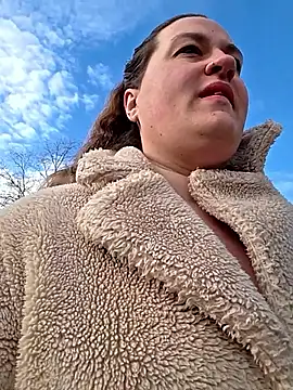 justtess online show from 12-16-25, 10:42