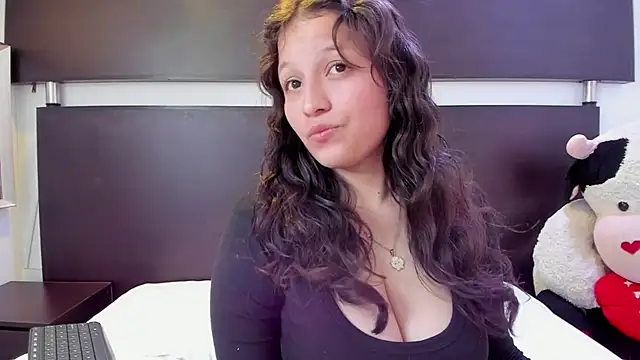 Marii 18 online show from 03-14-25, 07:04