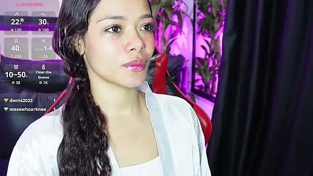 sara sharma  online show from 12-19-25, 02:24