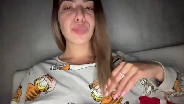 sarrah rossy online show from 11-28-25, 10:12