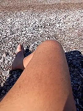 Snapshot of gkal7877_ chatting on 10-10-25, 11:31 gkal7877 online show from 10-10-25, 11:31