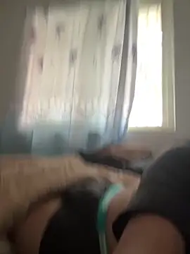 Snapshot of 0W00GIGi chatting on 03-01-25, 02:04 0W00GIGi online show from 03-01-25, 02:04