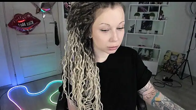 HoneySallyMoore online show from 02-27-26, 03:56