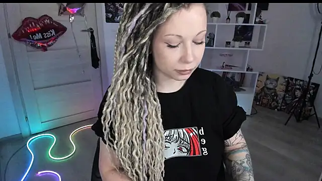 HoneySallyMoore online show from 04-15-26, 08:20