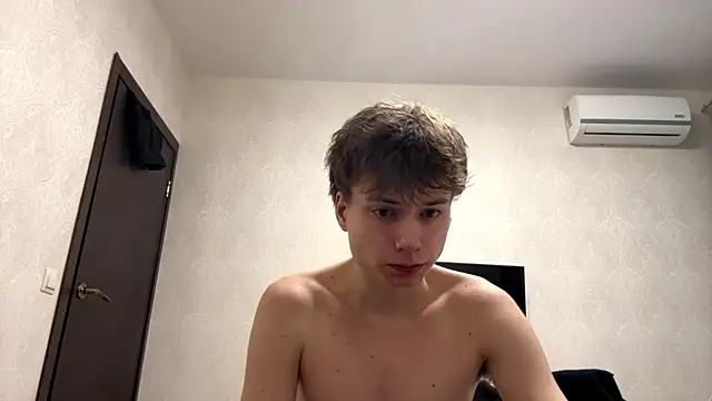 Snapshot of aronrodrigos chatting on 02-10-25, 12:30 aronrodrigos online show from 02-10-25, 12:30