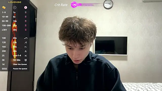 Snapshot of aronrodrigos chatting on 03-06-25, 03:35 aronrodrigos online show from 03-06-25, 03:35