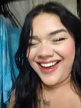 Snapshot of nikki_grey chatting on 09-23-25, 02:14 nikki grey online show from 09-23-25, 02:14