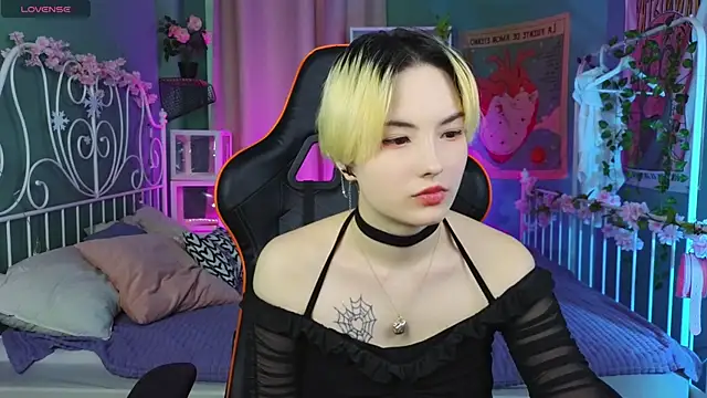 Akemi Sora  online show from 03-01-25, 12:34