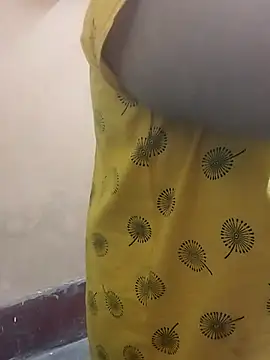 Snapshot of Lizza_boudi chatting on 03-22-25, 09:34 Lizza boudi online show from 03-22-25, 09:34