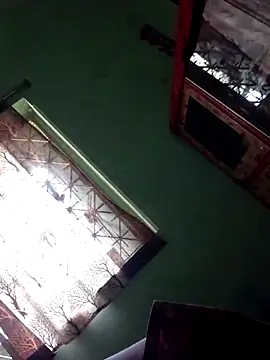 Snapshot of Lizza_boudi chatting on 10-31-25, 04:46 Lizza boudi online show from 10-31-25, 04:46