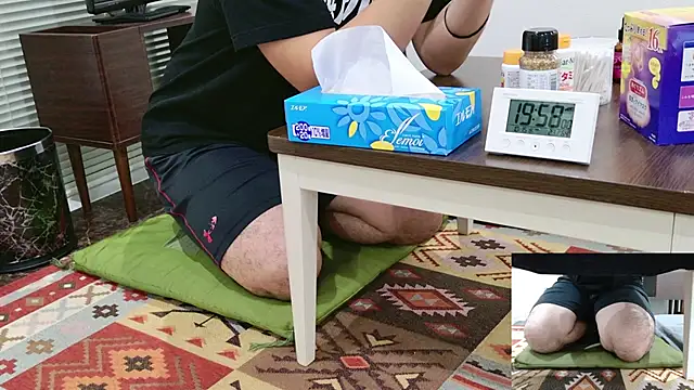 YARASERO-kun online show from 10-15-25, 10:59