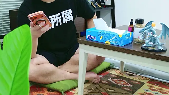 YARASERO-kun online show from 11-17-25, 09:26