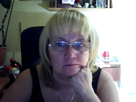 Snapshot of Violet5364 chatting on 02-14-25, 06:08 Violet5364 online show from 02-14-25, 06:08