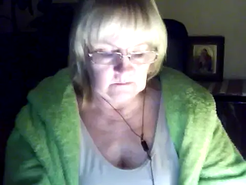 Snapshot of Violet5364 chatting on 11-06-25, 09:05 Violet5364 online show from 11-06-25, 09:05