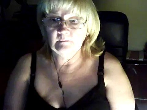 Snapshot of Violet5364 chatting on 11-08-25, 07:45 Violet5364 online show from 11-08-25, 07:45