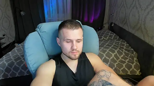 Snapshot of Vladik_b chatting on 02-27-25, 08:31 Vladik b online show from 02-27-25, 08:31